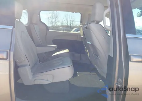 2017 Chrysler Pacifica Limited z USA, uszkodzony, nr VIN 2C4RC1GG2HR762867